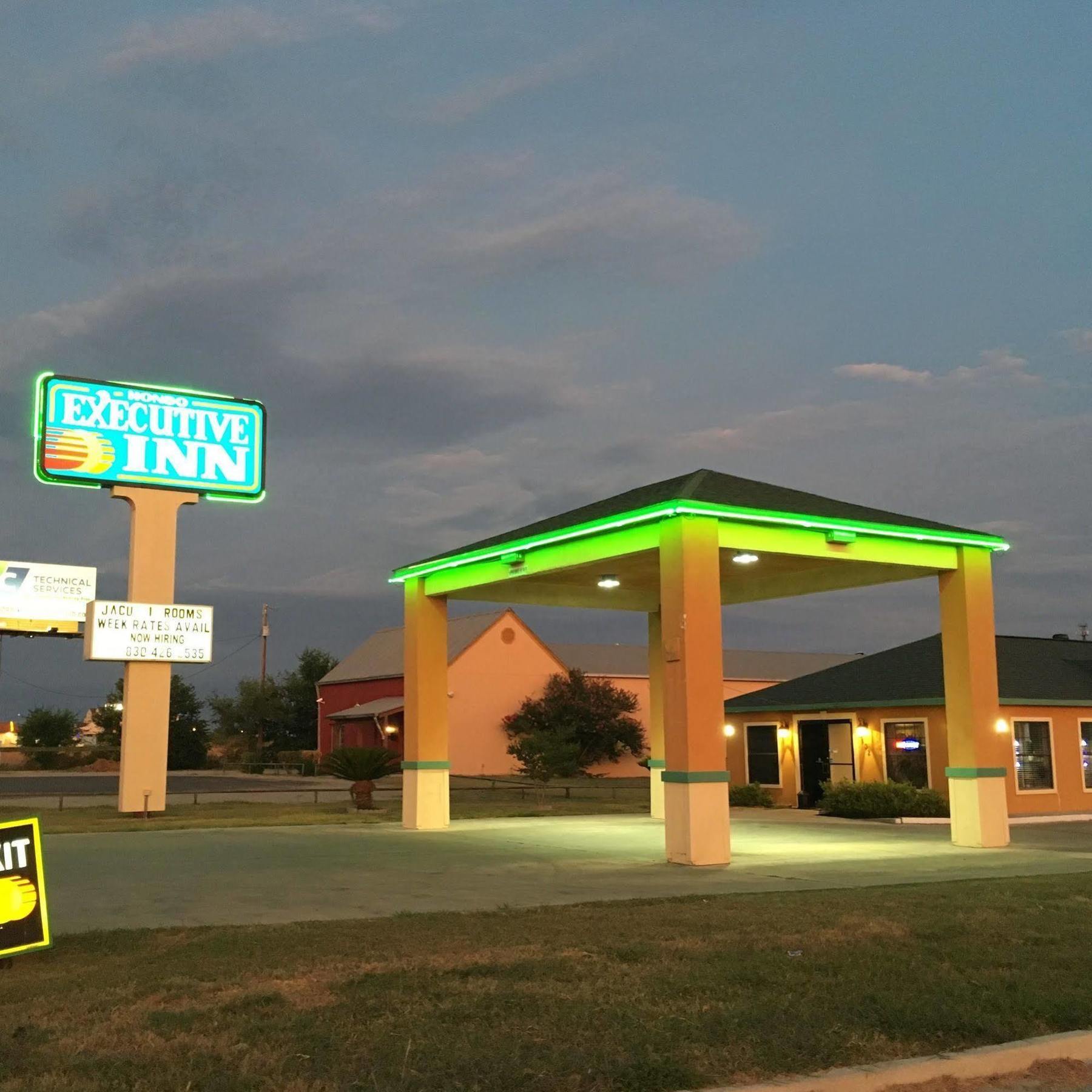 Executive Inn Hondo Exterior foto